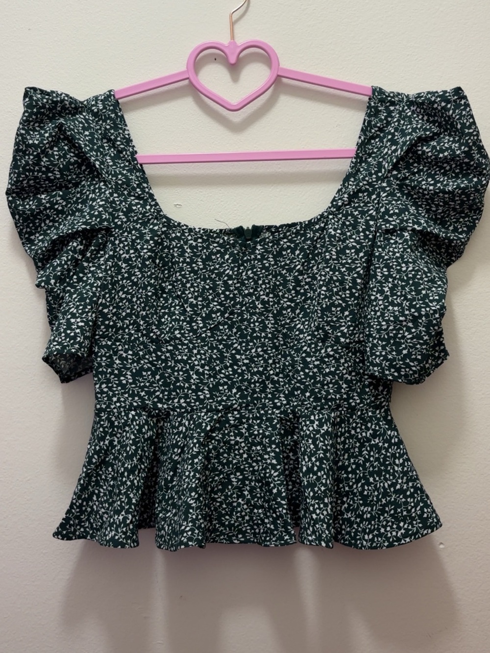 SHEIN Dark Green Floral Square Neck Peplum Blouse with Puff Sleeves